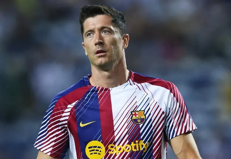 Robert Lewandowski - Tiền đạo hàng đầu trên thế giới